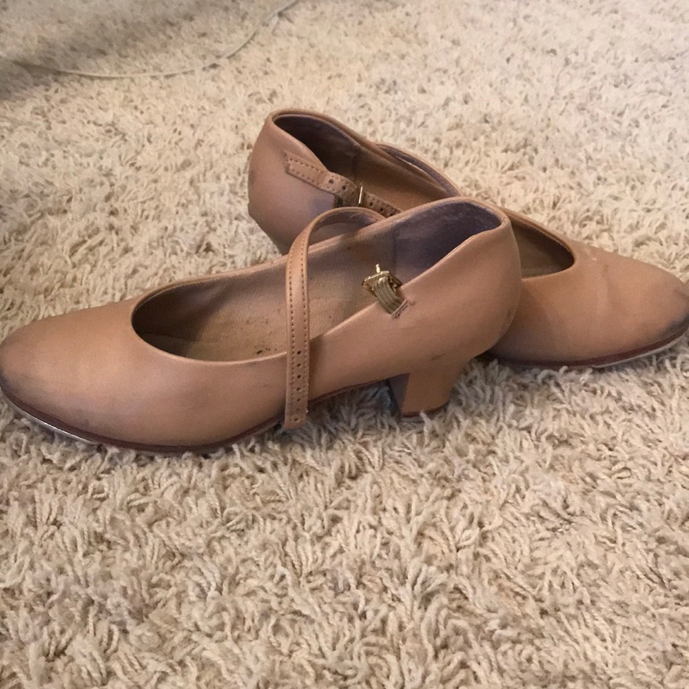 Tan tap shoes